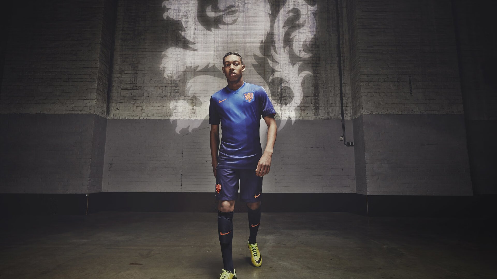 凯恩英超金靴稳了？拜仁神锋状态火热，凯恩加盟拜仁